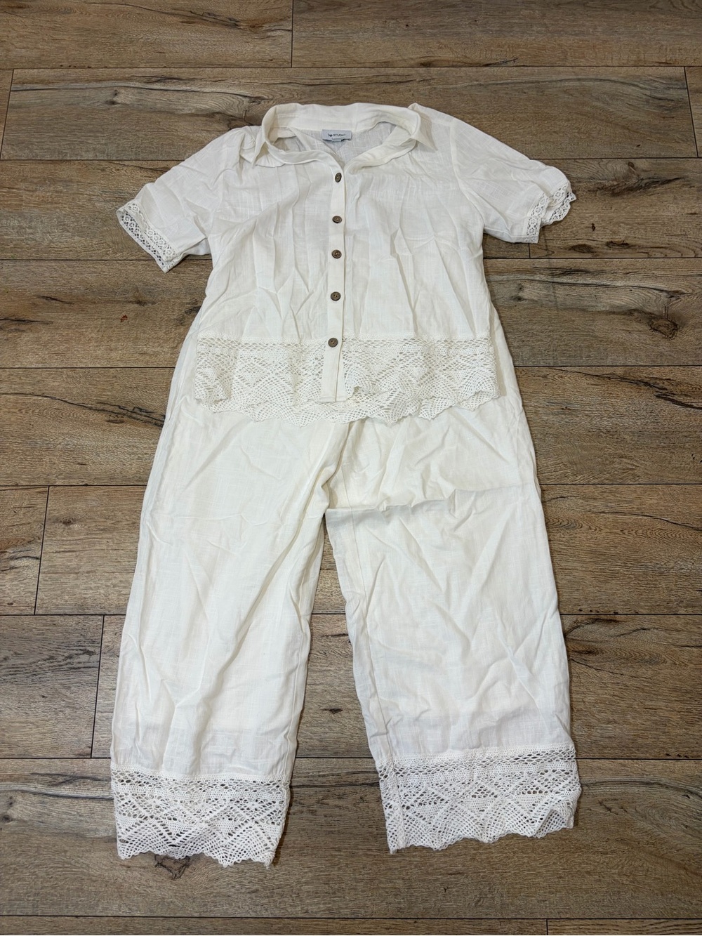 AB Studio Cream Short-Sleeve Button-Front Set